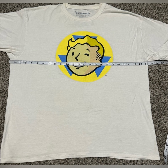Fall Out graphic gamer zapper T-shirt bundle - Picture 10 of 14